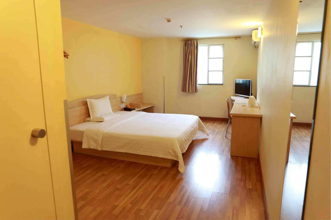 7Days Inn Zhongshan Li He Square Værelse billede